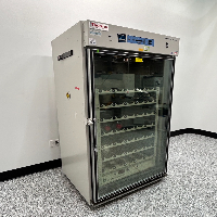 Thermo Reach-In CO2 Incubator image 1